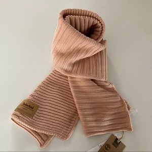 Timberland Women’s Light Blush Knit Scarf